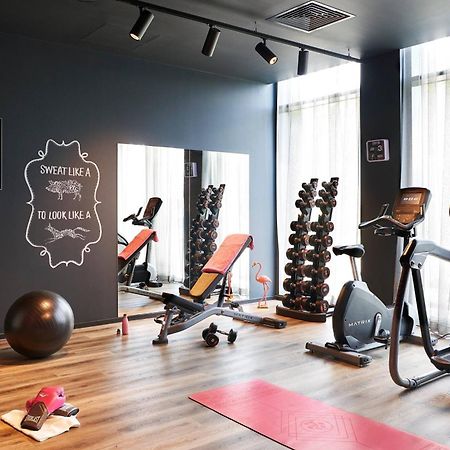 Moxy Edinburgh Airport Ξενοδοχείο Ingliston Εξωτερικό φωτογραφία