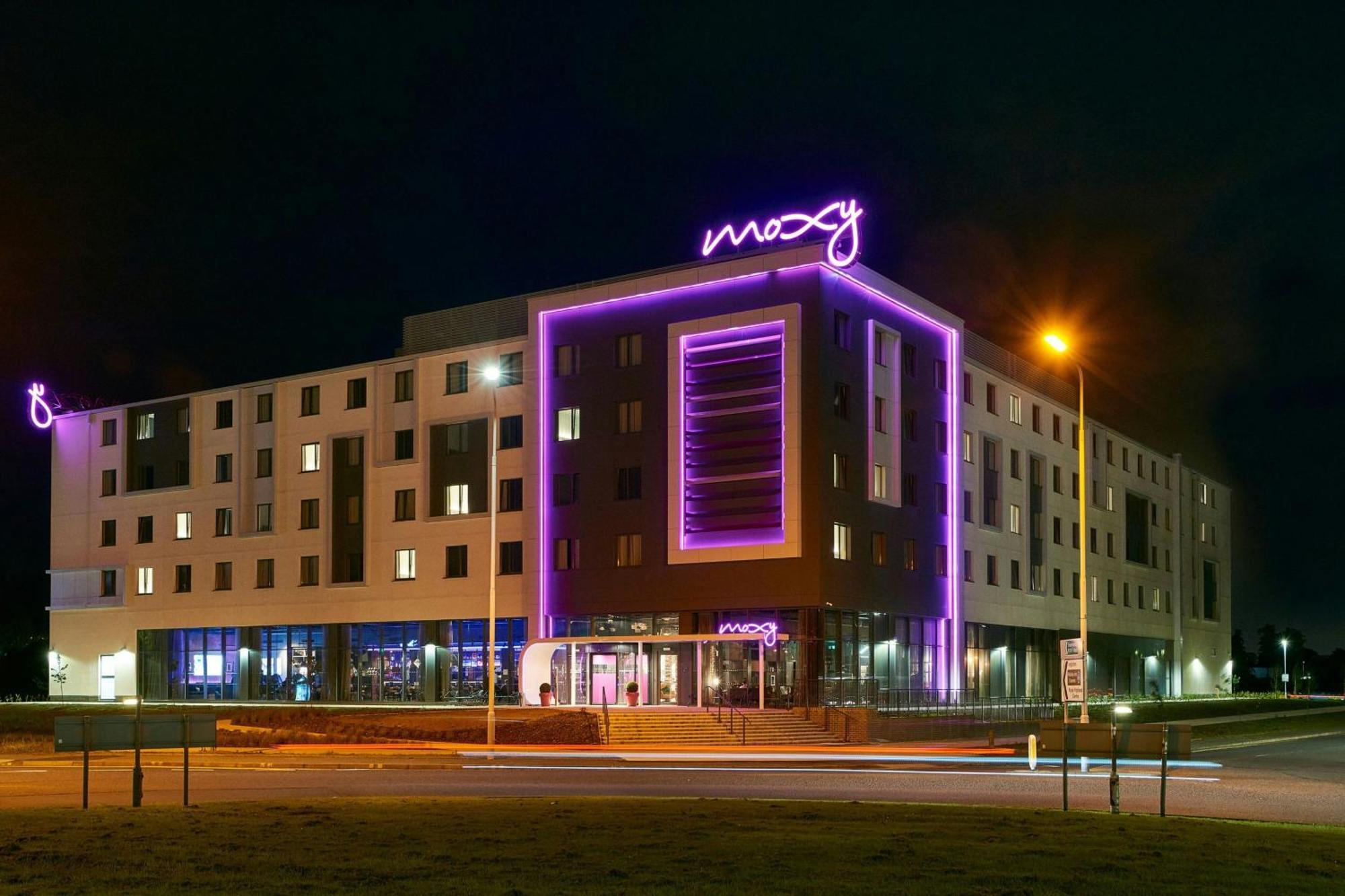 Moxy Edinburgh Airport Ξενοδοχείο Ingliston Εξωτερικό φωτογραφία