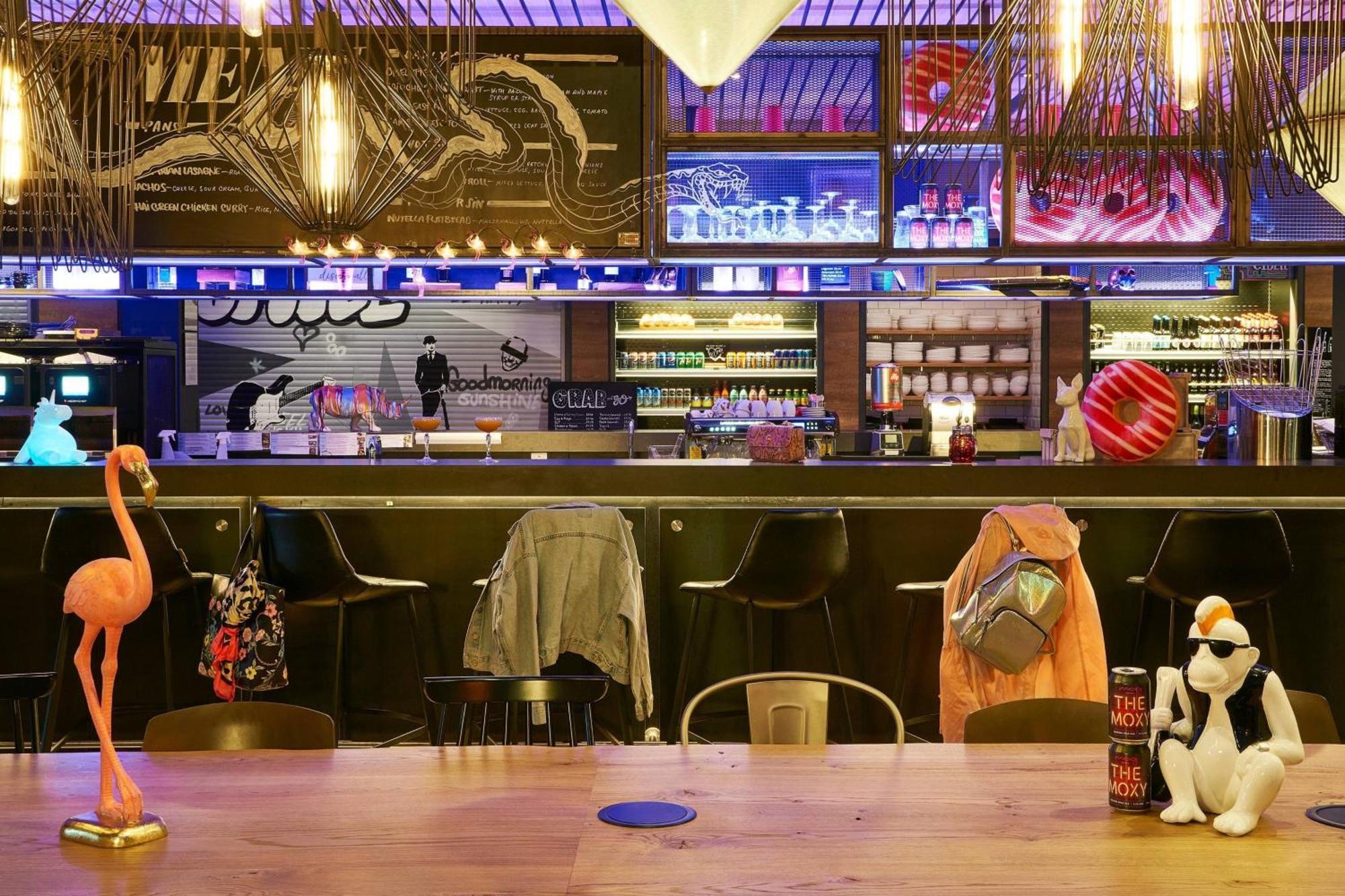 Moxy Edinburgh Airport Ξενοδοχείο Ingliston Εξωτερικό φωτογραφία