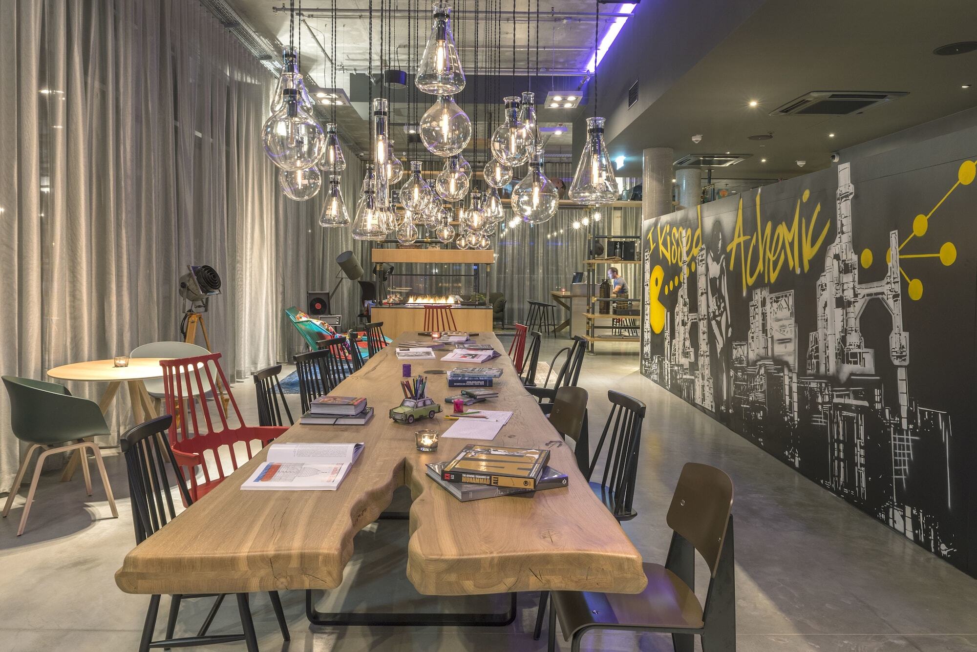 Moxy Edinburgh Airport Ξενοδοχείο Ingliston Εξωτερικό φωτογραφία