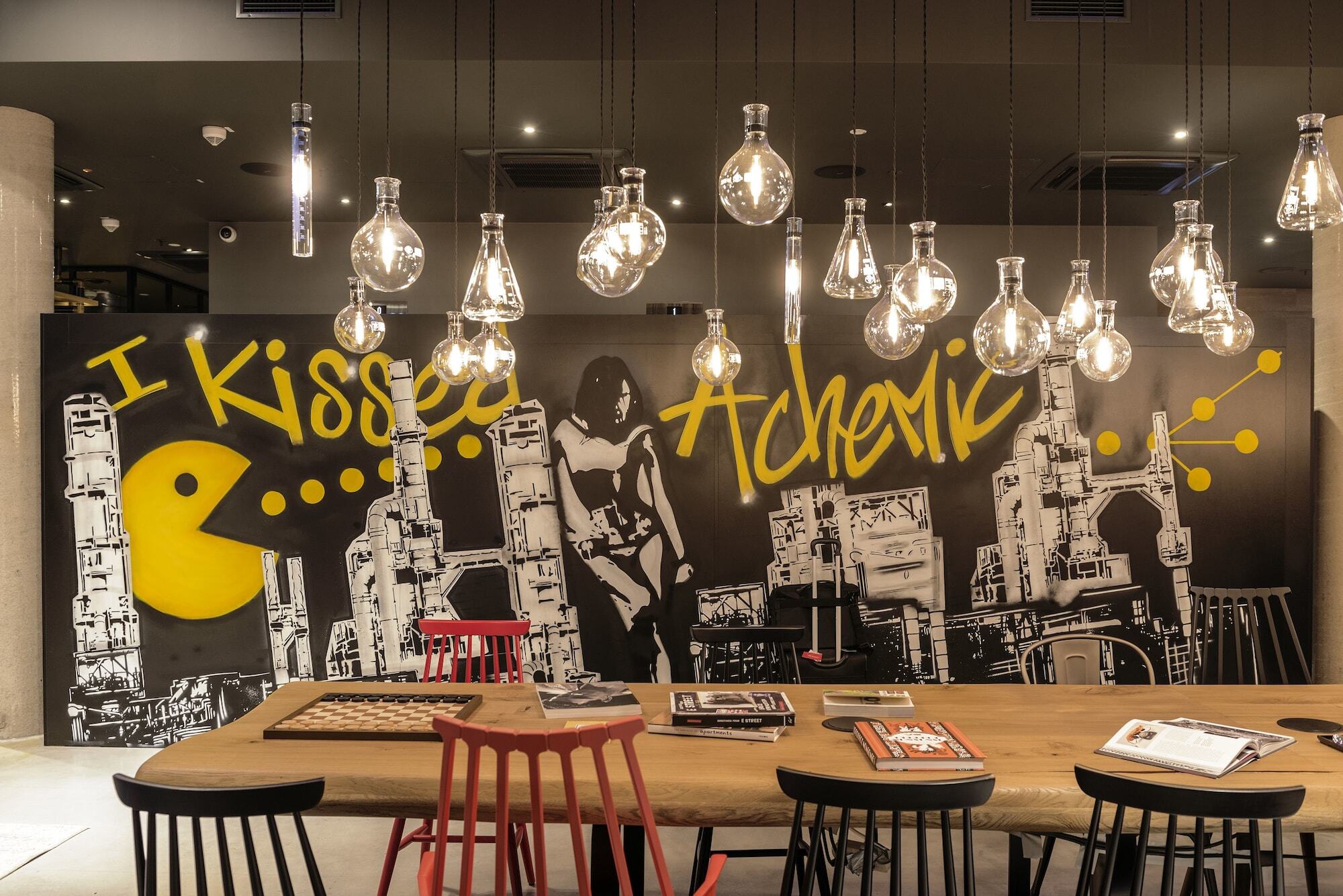 Moxy Edinburgh Airport Ξενοδοχείο Ingliston Εξωτερικό φωτογραφία