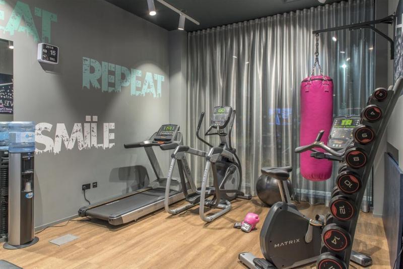 Moxy Edinburgh Airport Ξενοδοχείο Ingliston Εξωτερικό φωτογραφία